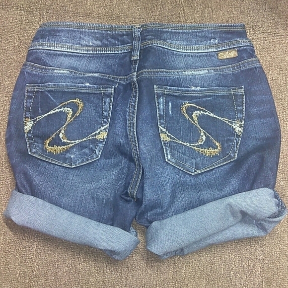 Silver JEANS Distressed Julia 27 Cutoff Sh… - Picture 7 of 10